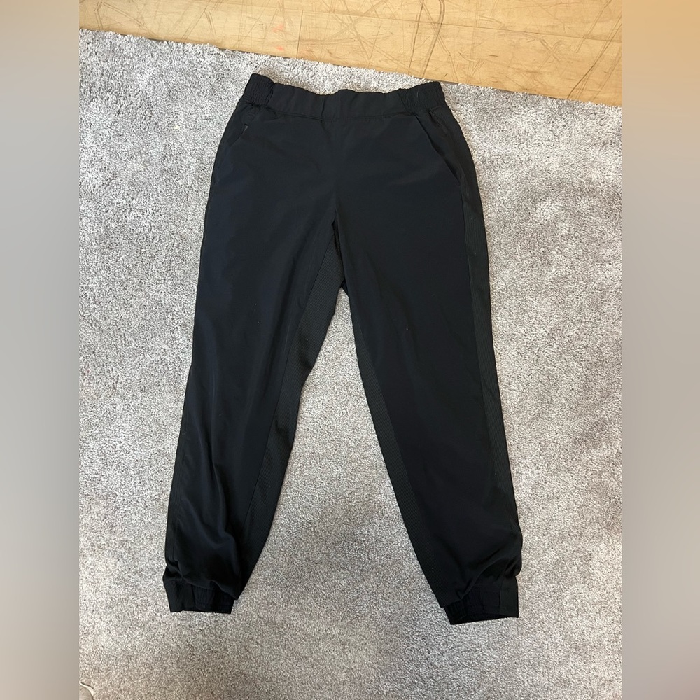 Athletia Joggers